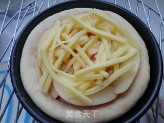 风味独特----苹果披萨的做法步骤：13
