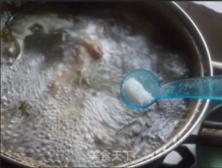 海带排骨汤的做法步骤：6