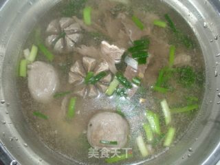 牛肉粿条汤的做法步骤：8
