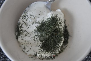 荞麦小煎饼 配熏三文鱼片 和 莳萝Crème fraîche酱的做法步骤：3