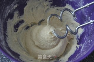 松软的红豆沙奶酥面包的做法步骤：2