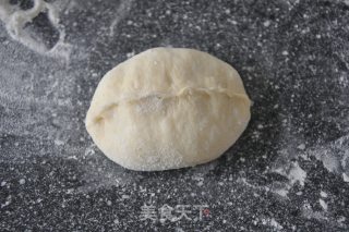 松软的红豆沙奶酥面包的做法步骤：8