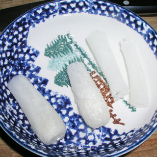 “蘑”力“食”足——香菇鸡腿竹荪汤的做法步骤：3