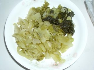 酸菜鱼火锅的做法步骤：2