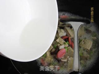 什锦冻豆腐汤的做法步骤：6