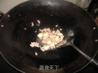 皮蛋瘦肉煮辣椒叶的做法步骤：3
