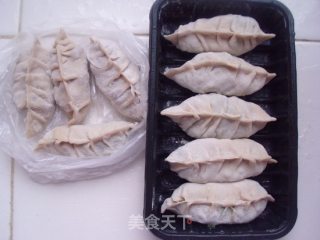 紫包菜肉馅饺子+韭菜花肉馅饺子的做法步骤：13