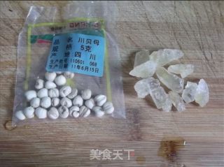 雪梨川贝炖冰糖的做法步骤：2