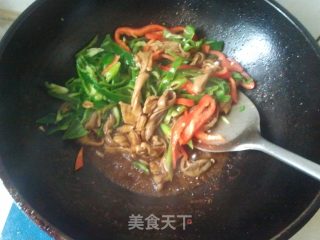双椒肚丝的做法步骤：6