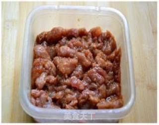 宫保肉花的做法步骤：1