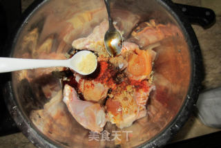 油炸鸡翅根的做法步骤：6