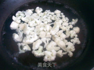 咖喱菜花的做法步骤：2