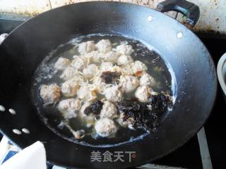 水汆丸子的做法步骤：5