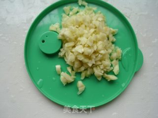 蒜香海带丝的做法步骤：1
