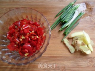 香菇剁椒蒸鳕鱼的做法步骤：1