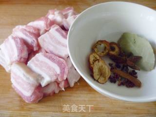 【怡汝私房宴客菜】笋衣红烧肉的做法步骤：2