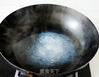 开胃凉菜---胡萝卜拌粉丝的做法步骤：2