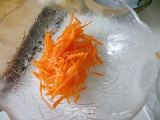 开胃凉菜---胡萝卜拌粉丝的做法步骤：6