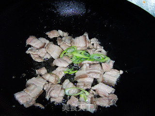 秋季食补好搭档---萝卜烧五花肉的做法步骤：5
