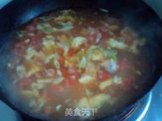 西红柿鸡蛋面的做法步骤：3