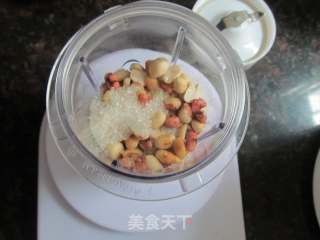 酱香浓郁、【自制花生酱】的做法步骤：5