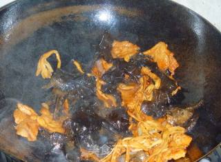 【怡汝私房宴请菜】营养简单---木须肉的做法步骤：7