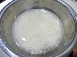清炒藕丝的做法步骤：5