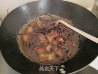 茶树菇红烧肉的做法步骤：9