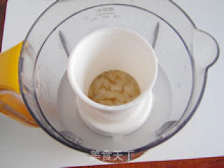 没有添加剂的纯正口感—自制鲜藕粉的做法步骤：5