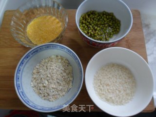 燕麦绿豆米糊的做法步骤：1