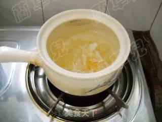 红薯银耳羹的做法步骤：4