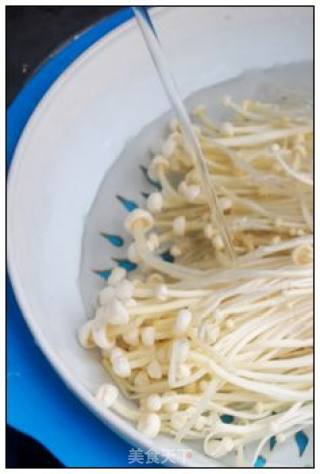 烤【培根金针菇芝麻卷】的做法步骤：3