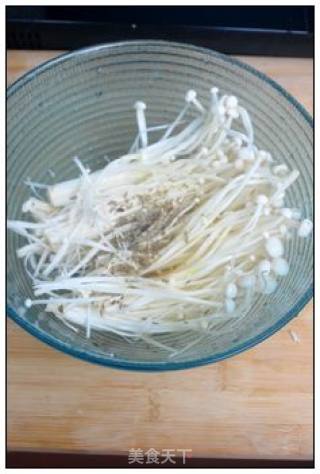 烤【培根金针菇芝麻卷】的做法步骤：4