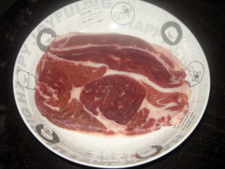 甜椒黑椒炒西冷牛肉的做法步骤：1