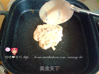 朝鲜美食—美味辣白菜饼 김치전的做法步骤：4