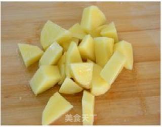 土豆蒸肥肠的做法步骤：6