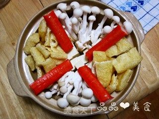 鸡肉豆腐味增锅的做法步骤：7