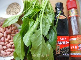 最爱红脸蛋－－芝麻花生菠菜的做法步骤：1