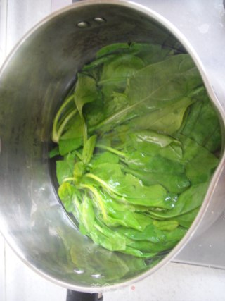 最爱红脸蛋－－芝麻花生菠菜的做法步骤：6