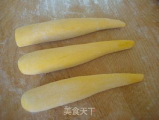 山寨面包——金牛角馒头的做法步骤：5