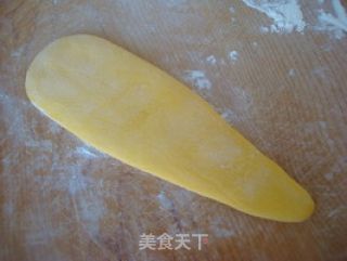 山寨面包——金牛角馒头的做法步骤：6