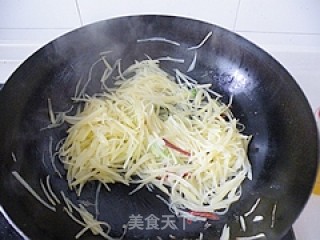 酸辣土豆丝的做法步骤：11