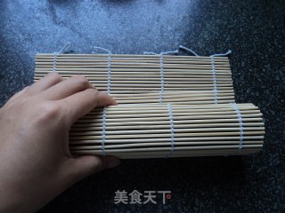 【蟹肉棒沙拉酱寿司】的做法步骤：18