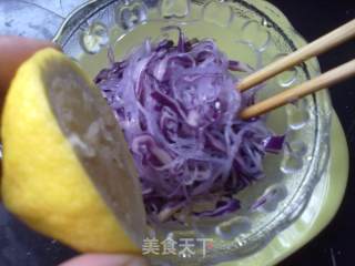 快手菜---凉拌紫甘蓝的做法步骤：6