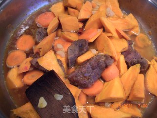 南瓜炖牛肉的做法步骤：4