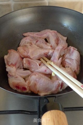 一样的家常不一样的美味——绝密可乐鸡翅大揭密的做法步骤：2