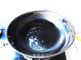 蚝油海米炒韭菜的做法步骤：3