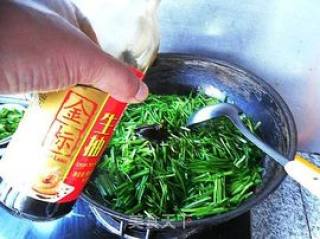 蚝油海米炒韭菜的做法步骤：6