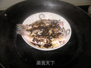 豉汁蒸马头鱼的做法步骤：3