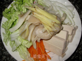酸辣美味太阳蛋汤的做法步骤：2